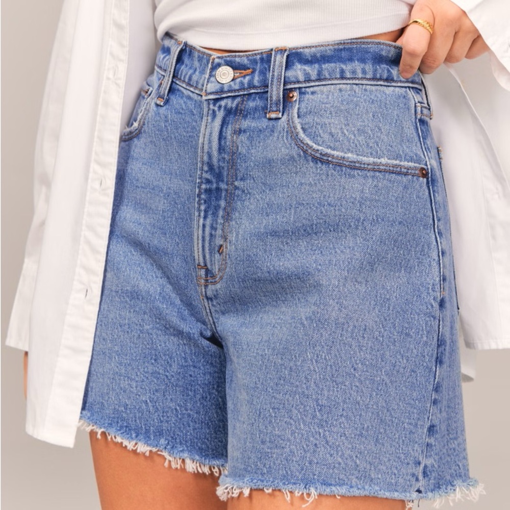 A&F Curve Love The Dad Short